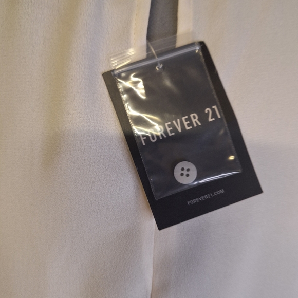 NWT Forever 21 Cream Wrap Blouse Size Large - Picture 3 of 5